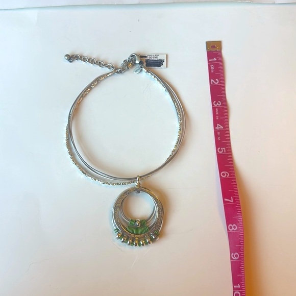 NWT Chicos Silver-tone and Green Beaded Circle Necklace - Picture 5 of 6